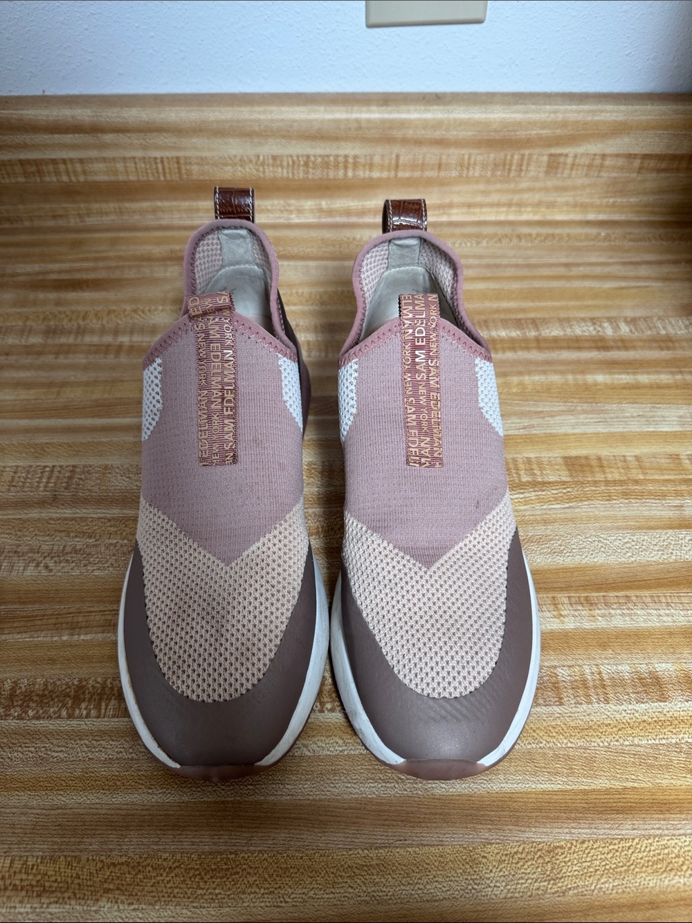 Slip-On Women’s Athletic Sneakers in Blush and Brown